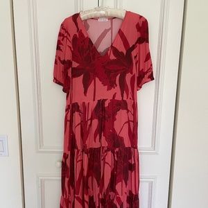 OYSHO MIDI FLORAL RED & ROSE DRESS SIZE MEDIUM